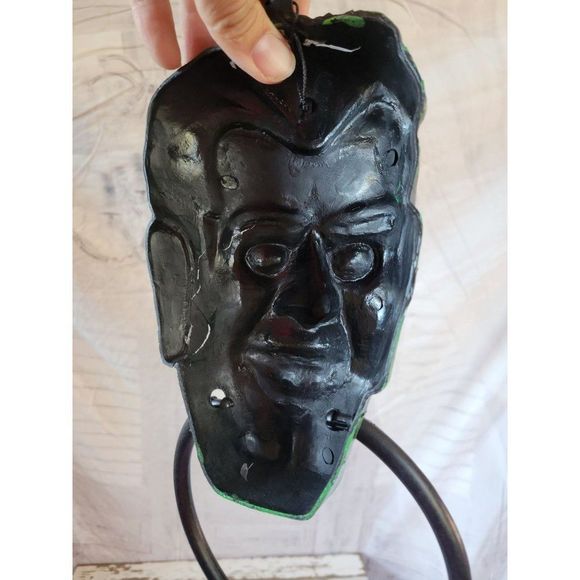 Frankenstein door knob knocker Halloween hanging door decor - Picture 5 of 7